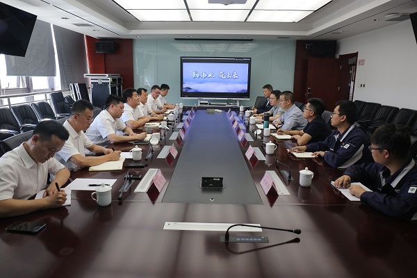 1722213845354553.jpeg 座谈.jpg