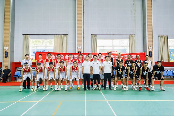 1726014571931731.jpeg 篮球带奖牌合照.jpg