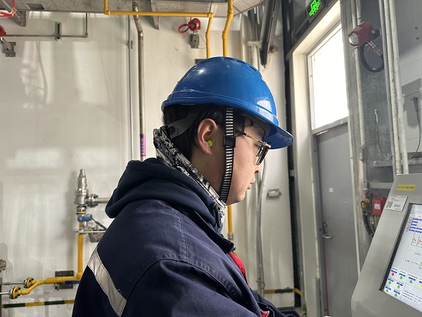 1741577028677721.jpeg 工作照片.jpg